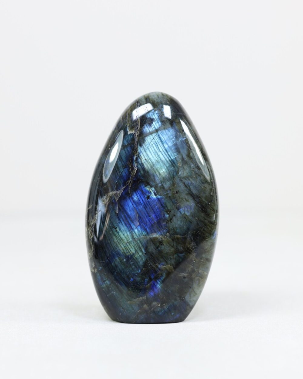 Labradoriet, blue aurora